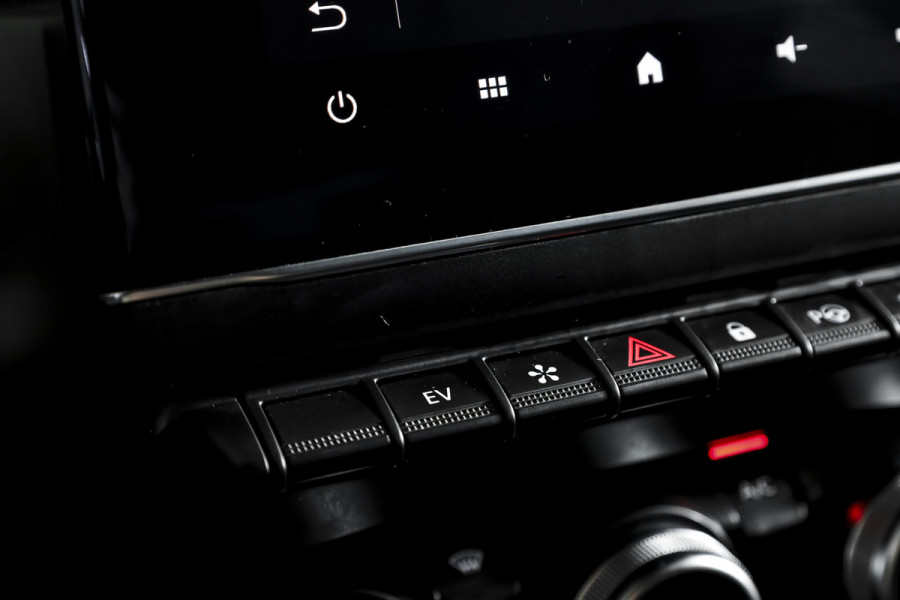 Renault Captur 1.6 E-Tech Plug-in Hybrid 160 PK Intens - Automaat | Dig. Cockpit | Cruise | PDC | 360 Camera | NAV + App. Connect | ECC | DAB | Bose Audio | Trekhaak Afn. | LM 17" |