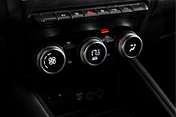 Renault Captur 1.6 E-Tech Plug-in Hybrid 160 PK Intens - Automaat | Dig. Cockpit | Cruise | PDC | 360 Camera | NAV + App. Connect | ECC | DAB | Bose Audio | Trekhaak Afn. | LM 17" |