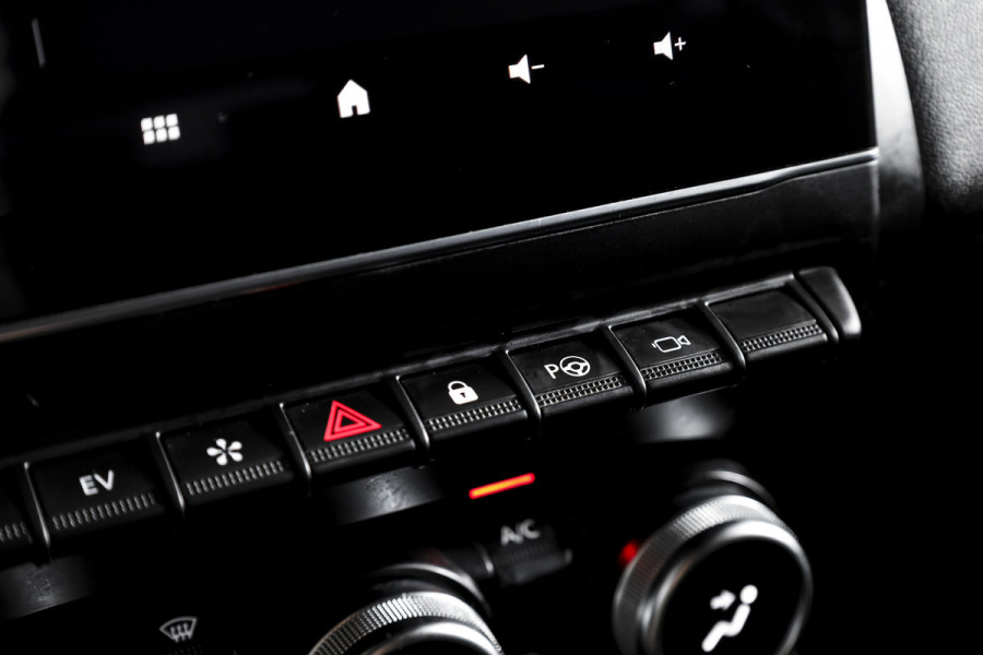 Renault Captur 1.6 E-Tech Plug-in Hybrid 160 PK Intens - Automaat | Dig. Cockpit | Cruise | PDC | 360 Camera | NAV + App. Connect | ECC | DAB | Bose Audio | Trekhaak Afn. | LM 17" |