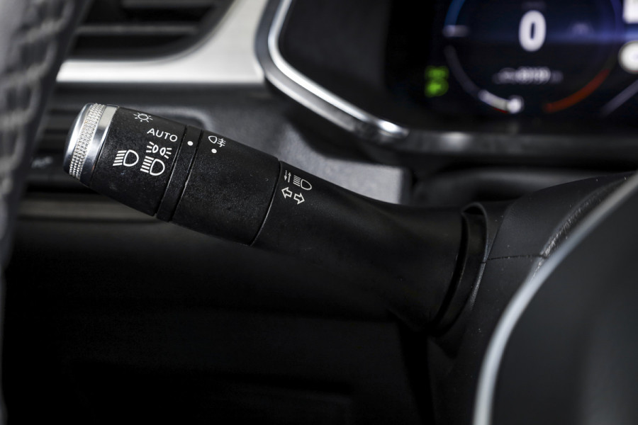 Renault Captur 1.6 E-Tech Plug-in Hybrid 160 PK Intens - Automaat | Dig. Cockpit | Cruise | PDC | 360 Camera | NAV + App. Connect | ECC | DAB | Bose Audio | Trekhaak Afn. | LM 17" |