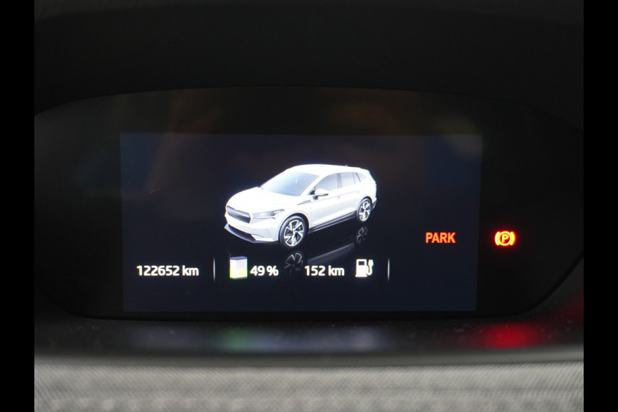 Škoda ENYAQ iV 60 180pk Trekhaak Apple Carplay Android Adap.Cruise Camera Navi Led-Matrix Lmv 19" PDC- 3-zone-Ecc Stoel+Bank-Verwarmd Keyless Stuurverwarming Voorruitverwarming Privacy Glas Rijstrooksensor met correctie 1e Eigenaar Nieuwprijs €48.865,- Trekgewicht 1.000kg Accu-Garantie tot 29-10-2029 /160dkm