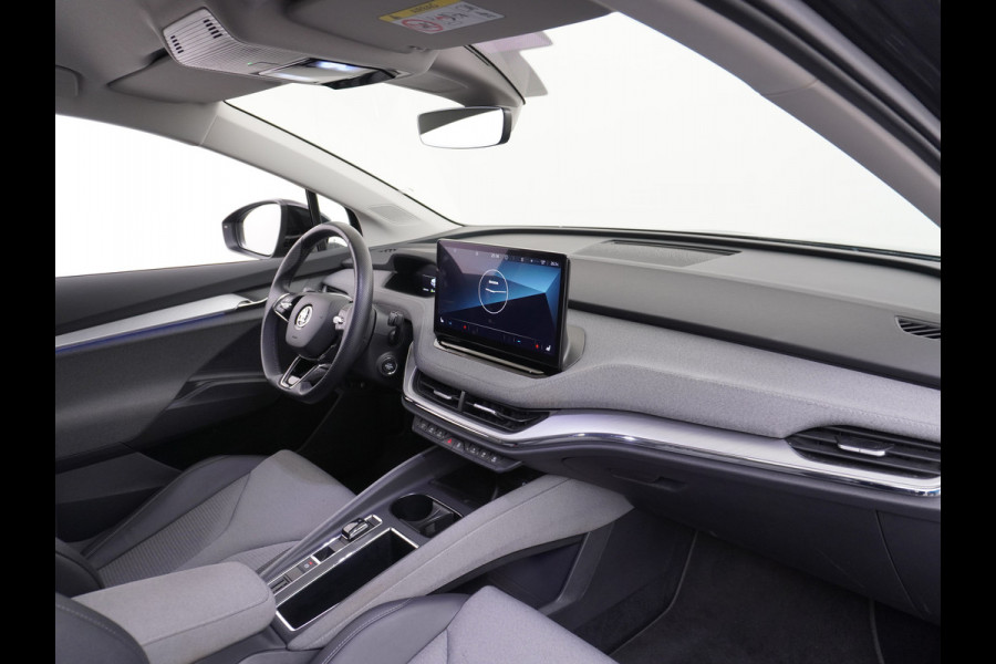 Škoda ENYAQ iV 60 180pk Trekhaak Apple Carplay Android Adap.Cruise Camera Navi Led-Matrix Lmv 19" PDC- 3-zone-Ecc Stoel+Bank-Verwarmd Keyless Stuurverwarming Voorruitverwarming Privacy Glas Rijstrooksensor met correctie 1e Eigenaar Nieuwprijs €48.865,- Trekgewicht 1.000kg Accu-Garantie tot 29-10-2029 /160dkm