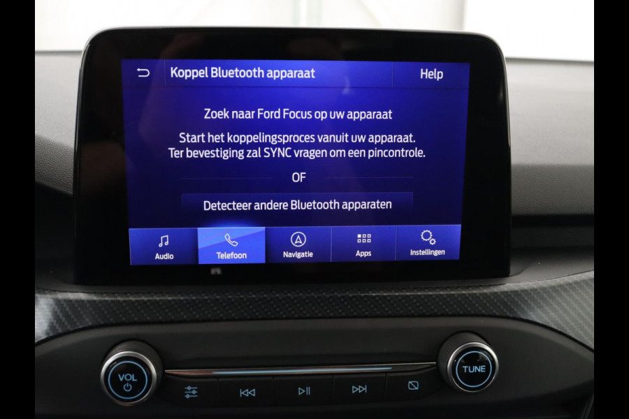Ford Focus 1.5 EcoBoost ST Line | Stoel & stuurverwarming | Adaptive cruise | Trekhaak | Carplay | Keyless | Climate control | Navigatie | Full LED | Parkeerhulp