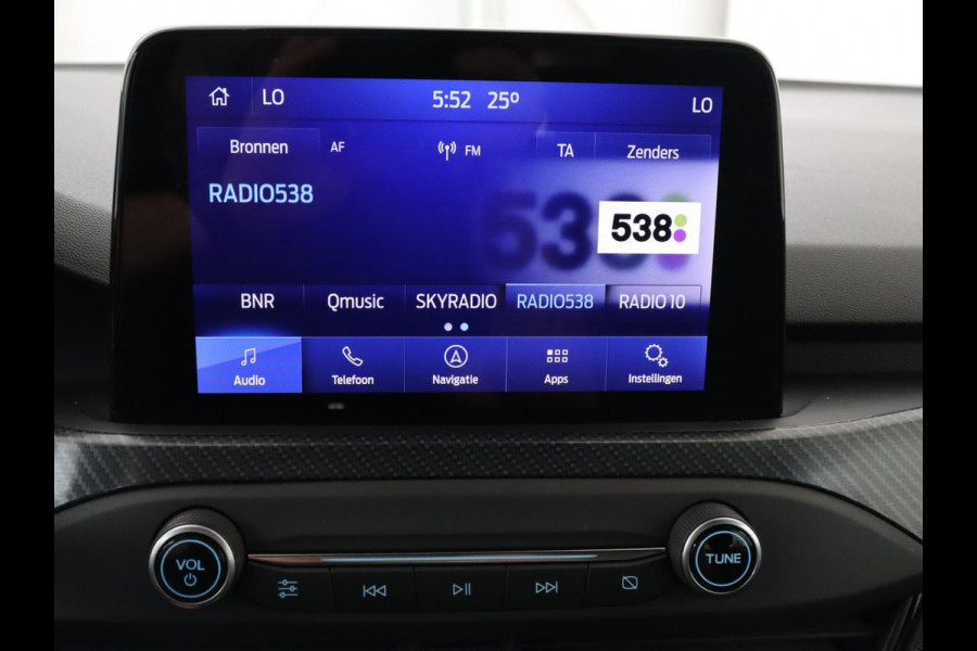 Ford Focus 1.5 EcoBoost ST Line | Stoel & stuurverwarming | Adaptive cruise | Trekhaak | Carplay | Keyless | Climate control | Navigatie | Full LED | Parkeerhulp