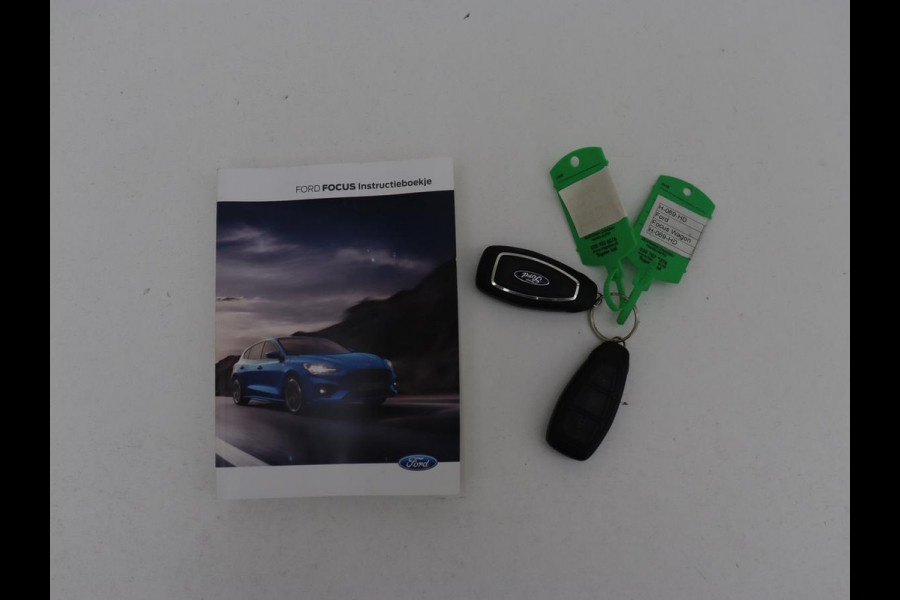 Ford Focus 1.5 EcoBoost ST Line | Stoel & stuurverwarming | Adaptive cruise | Trekhaak | Carplay | Keyless | Climate control | Navigatie | Full LED | Parkeerhulp
