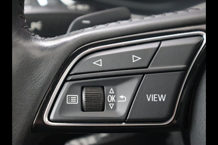 Audi A4 35 TFSI Launch Edition Business | Panoramadak | Trekhaak | Sportstoelen | Virtual Cockpit | Carplay | 19'' | Full LED | Climate control | Parkeerhulp | Cruise control