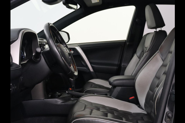 Toyota RAV4 2.5 Hybrid Adventure | Schuifdak | Leder | Trekhaak | Adaptive cruise | Stoelverwarming | Camera | Navigatie | Climate control | Bluetooth