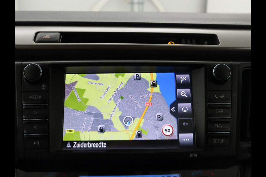 Toyota RAV4 2.5 Hybrid Adventure | Schuifdak | Leder | Trekhaak | Adaptive cruise | Stoelverwarming | Camera | Navigatie | Climate control | Bluetooth
