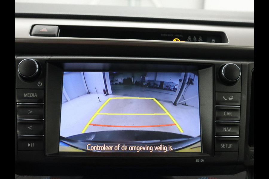 Toyota RAV4 2.5 Hybrid Adventure | Schuifdak | Leder | Trekhaak | Adaptive cruise | Stoelverwarming | Camera | Navigatie | Climate control | Bluetooth