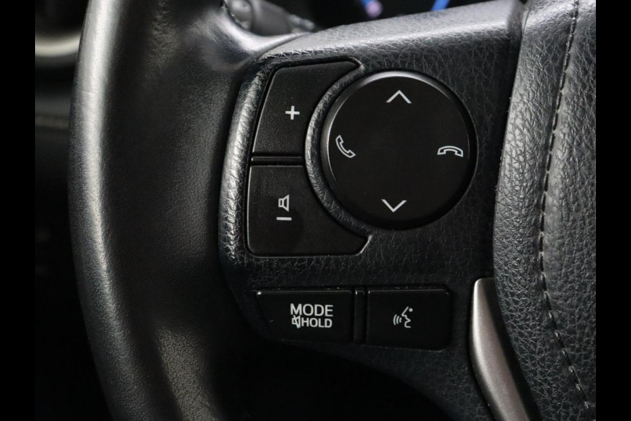 Toyota RAV4 2.5 Hybrid Adventure | Schuifdak | Leder | Trekhaak | Adaptive cruise | Stoelverwarming | Camera | Navigatie | Climate control | Bluetooth
