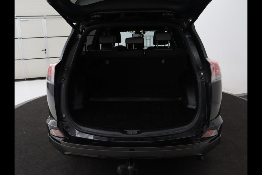 Toyota RAV4 2.5 Hybrid Adventure | Schuifdak | Leder | Trekhaak | Adaptive cruise | Stoelverwarming | Camera | Navigatie | Climate control | Bluetooth