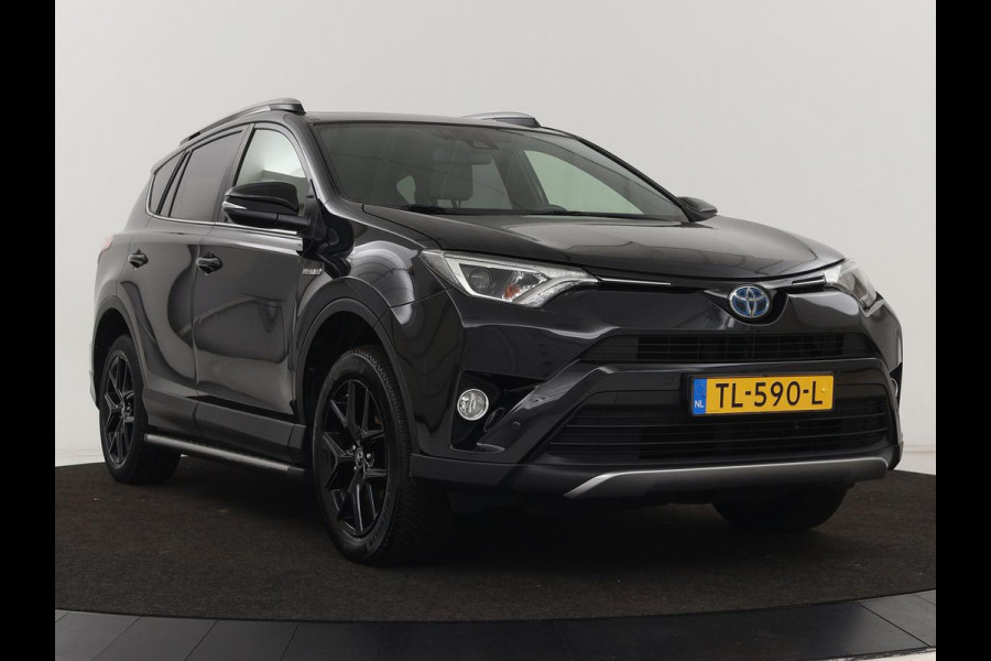 Toyota RAV4 2.5 Hybrid Adventure | Schuifdak | Leder | Trekhaak | Adaptive cruise | Stoelverwarming | Camera | Navigatie | Climate control | Bluetooth