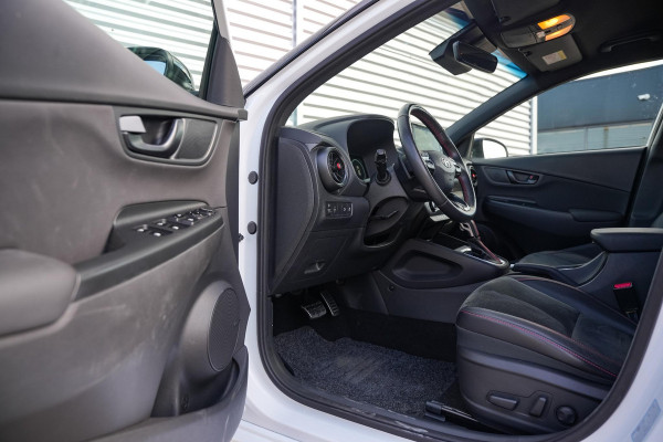 Hyundai Kona 1.0 T-GDI 1.6 T N-Line Camera Stoelvent. Stuurverw DAB+ Navigatie Keyless 200pk!