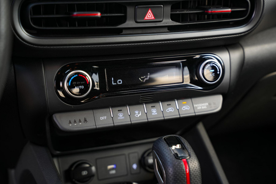 Hyundai Kona 1.0 T-GDI 1.6 T N-Line Camera Stoelvent. Stuurverw DAB+ Navigatie Keyless 200pk!