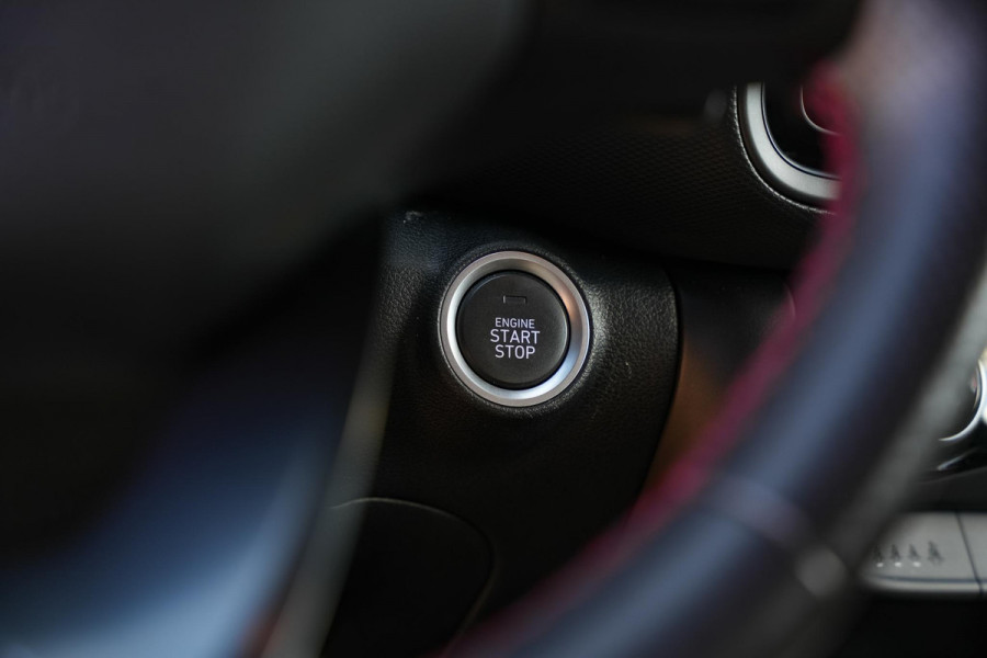 Hyundai Kona 1.0 T-GDI 1.6 T N-Line Camera Stoelvent. Stuurverw DAB+ Navigatie Keyless 200pk!