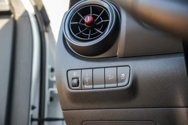 Hyundai Kona 1.0 T-GDI 1.6 T N-Line Camera Stoelvent. Stuurverw DAB+ Navigatie Keyless 200pk!