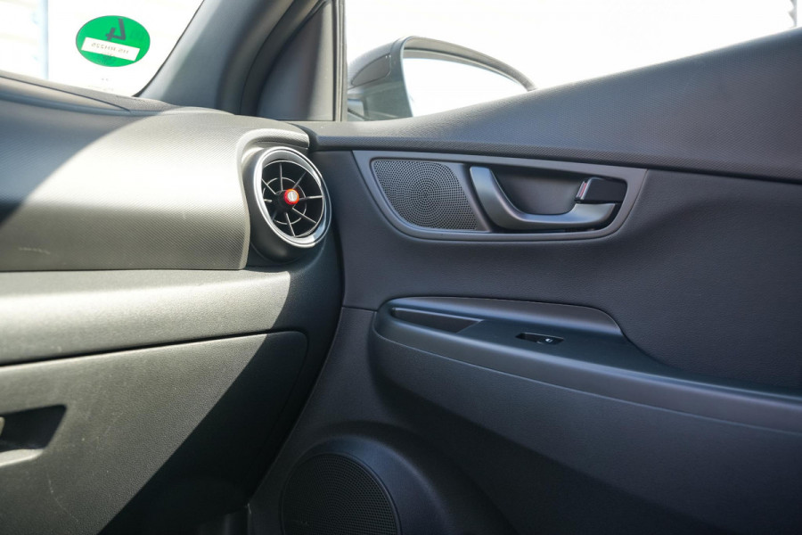 Hyundai Kona 1.0 T-GDI 1.6 T N-Line Camera Stoelvent. Stuurverw DAB+ Navigatie Keyless 200pk!