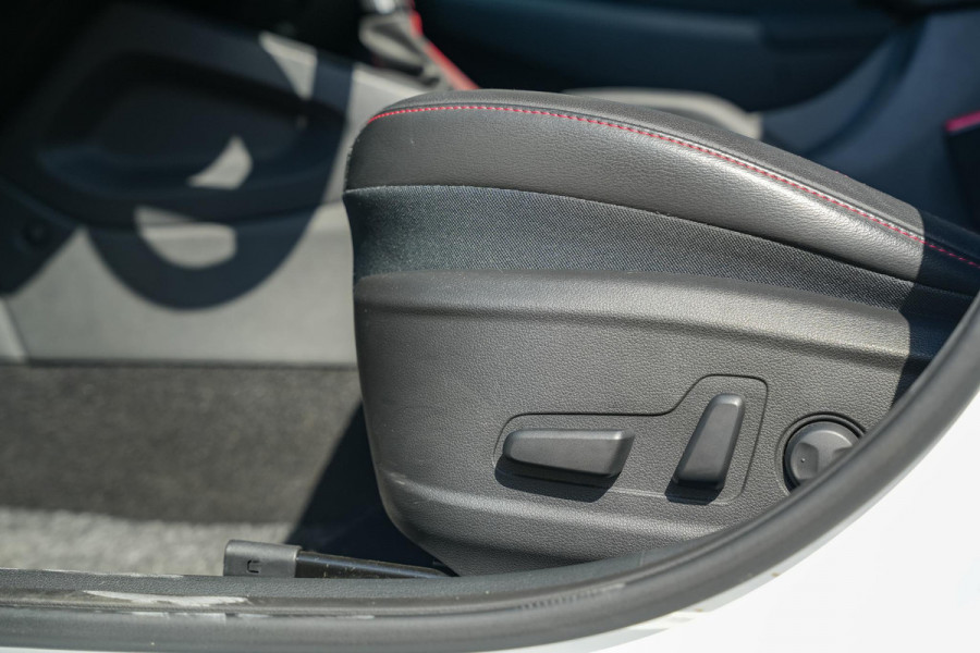 Hyundai Kona 1.0 T-GDI 1.6 T N-Line Camera Stoelvent. Stuurverw DAB+ Navigatie Keyless 200pk!