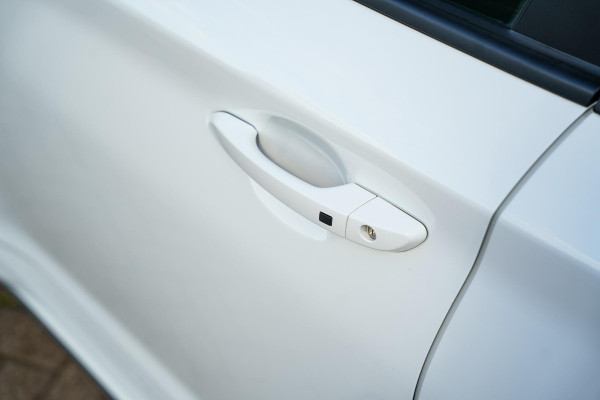 Hyundai Kona 1.0 T-GDI 1.6 T N-Line Camera Stoelvent. Stuurverw DAB+ Navigatie Keyless 200pk!