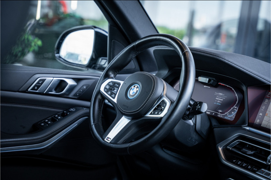 BMW X5 xDrive45e High Executive M-sport l Panorama l Luchtvering l HUD