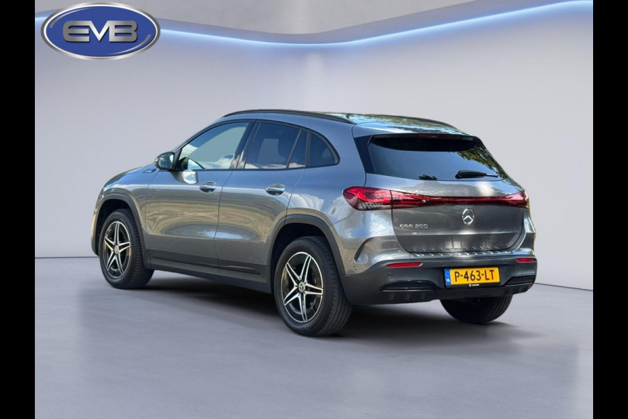 Mercedes-Benz EQA 250 AMG Line 67 kWh, electrisch bedienbare trekhaak,sfeerverlichting,vele opties, dealer onderhouden