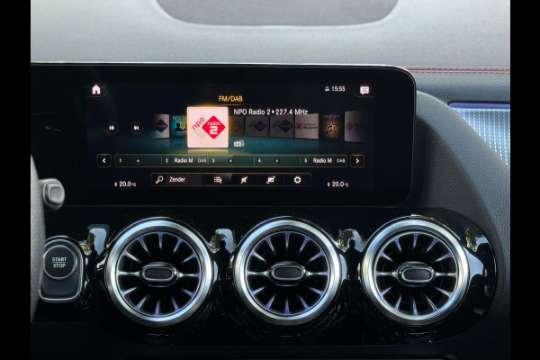 Mercedes-Benz EQA 250 AMG Line 67 kWh, electrisch bedienbare trekhaak,sfeerverlichting,vele opties, dealer onderhouden