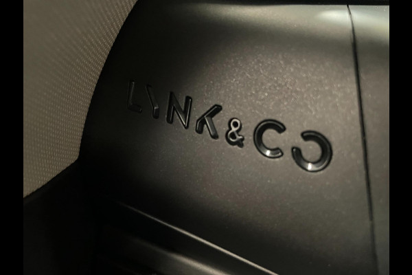 Lynk & Co 01 1.5 Panoramadak / 360 cam / ACC / CarPlay / Black Edition / BTW / 261 PK