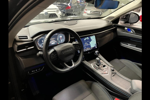 Lynk & Co 01 1.5 Panoramadak / 360 cam / ACC / CarPlay / Black Edition / BTW / 261 PK