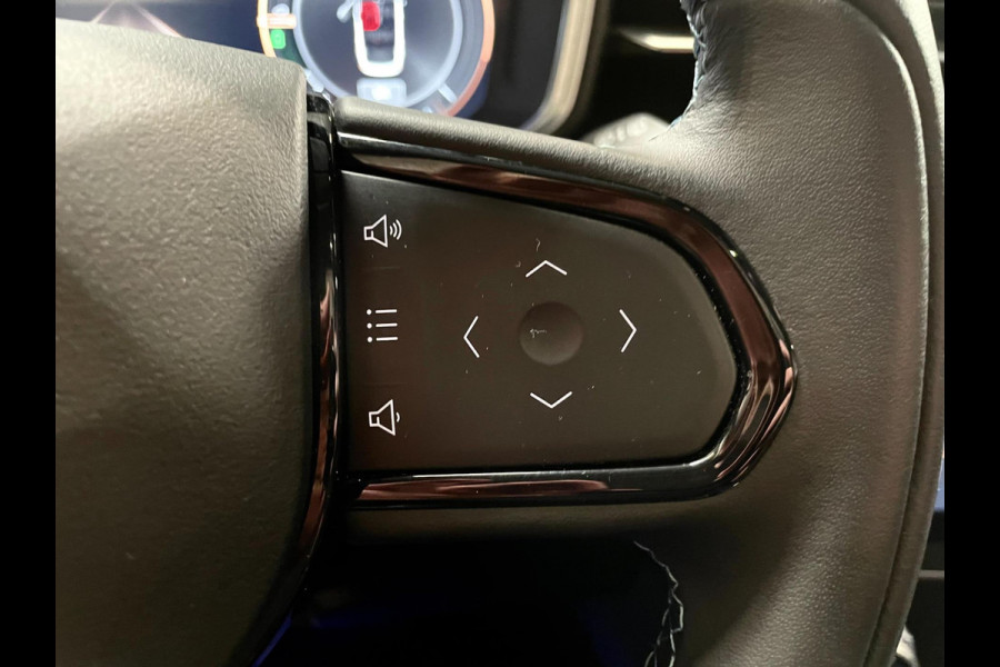 Lynk & Co 01 1.5 Panoramadak / 360 cam / ACC / CarPlay / Black Edition / BTW / 261 PK