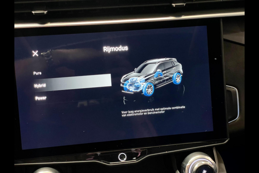 Lynk & Co 01 1.5 Panoramadak / 360 cam / ACC / CarPlay / Black Edition / BTW / 261 PK