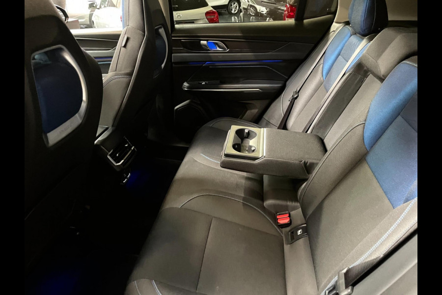 Lynk & Co 01 1.5 Panoramadak / 360 cam / ACC / CarPlay / Black Edition / BTW / 261 PK