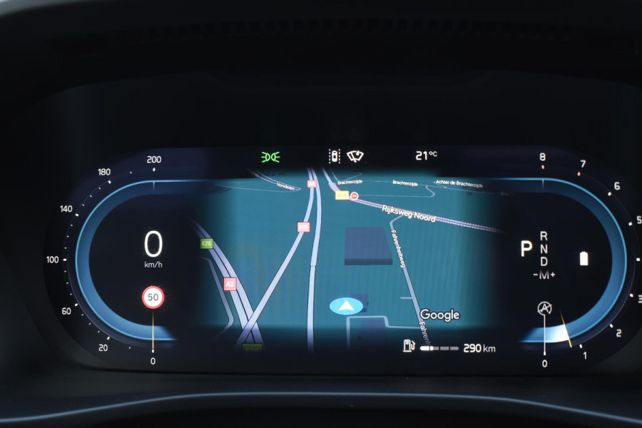 Volvo XC40 B4 211PK Automaat Ultimate Dark / Adaptieve Cruisecontrol / Elektr. schuifdak / Leer / Stoelverwarming / Stuurverwarming / Elektrische Stoelen / Elektr. achterklep / Harman Kardon / 360 graden camera /20" velgen / Verwarmbare voorruit