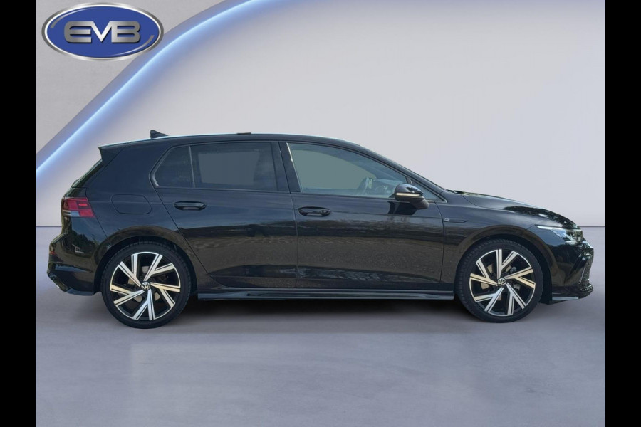 Volkswagen Golf 1.5 TSI R-Line interieur en extrieur, vele opties, achteruitrijcamera, NL auto met nationale auto pas