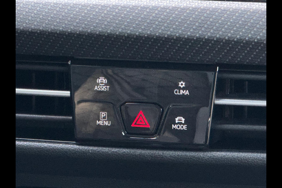 Volkswagen Golf 1.5 TSI R-Line interieur en extrieur, vele opties, achteruitrijcamera, NL auto met nationale auto pas