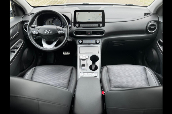 Hyundai Kona EV Premium 64 kWh, 31000 km, parelmoer, achteruitrijcamera, vele opties, leder,NL auto met nap