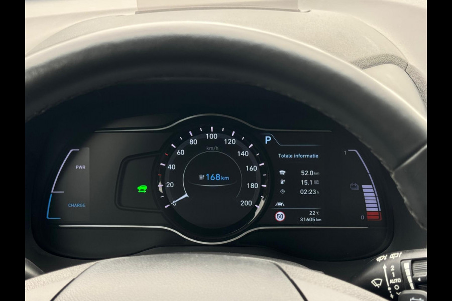 Hyundai Kona EV Premium 64 kWh, 31000 km, parelmoer, achteruitrijcamera, vele opties, leder,NL auto met nap