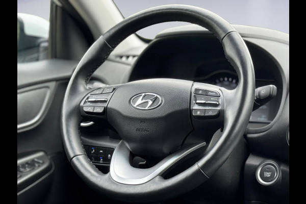 Hyundai Kona EV Premium 64 kWh, 31000 km, parelmoer, achteruitrijcamera, vele opties, leder,NL auto met nap