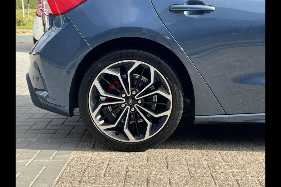 Ford Focus 1.0 EcoBoost ST Line Business | Winter Pack | Trekhaak | Adaptive cruise control | Full LED  | 18 inch | Camera | Bang&Olufsen