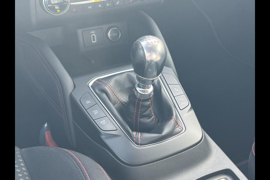 Ford Focus 1.0 EcoBoost ST Line Business | Winter Pack | Trekhaak | Adaptive cruise control | Full LED  | 18 inch | Camera | Bang&Olufsen
