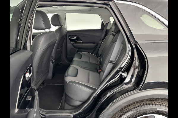 Kia e-Niro DynamicPlusLine 64 kWh { SOH-100% } (INCL-BTW) Aut.*PANO | LEATHER-FABRIC | FULL-LED | NAVI-FULLMAP | DAB+ | ADAPT.CRUISE | CAMERA | HEATED-COMFORTSEATS | KEYLESS | DIGI-COCKPIT | SHIFT-PADDLES | CARPLAY | LANE-ASSIST | 17"ALU*