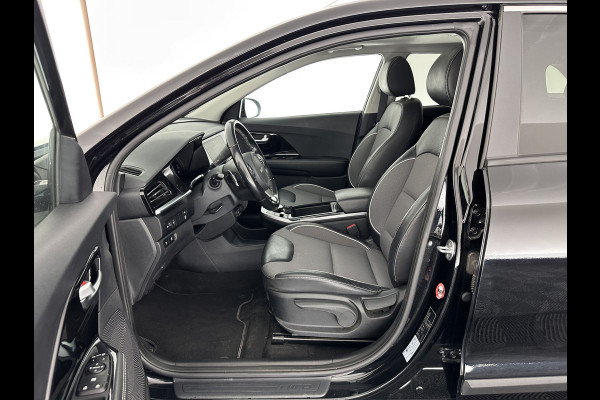 Kia e-Niro DynamicPlusLine 64 kWh { SOH-100% } (INCL-BTW) Aut.*PANO | LEATHER-FABRIC | FULL-LED | NAVI-FULLMAP | DAB+ | ADAPT.CRUISE | CAMERA | HEATED-COMFORTSEATS | KEYLESS | DIGI-COCKPIT | SHIFT-PADDLES | CARPLAY | LANE-ASSIST | 17"ALU*