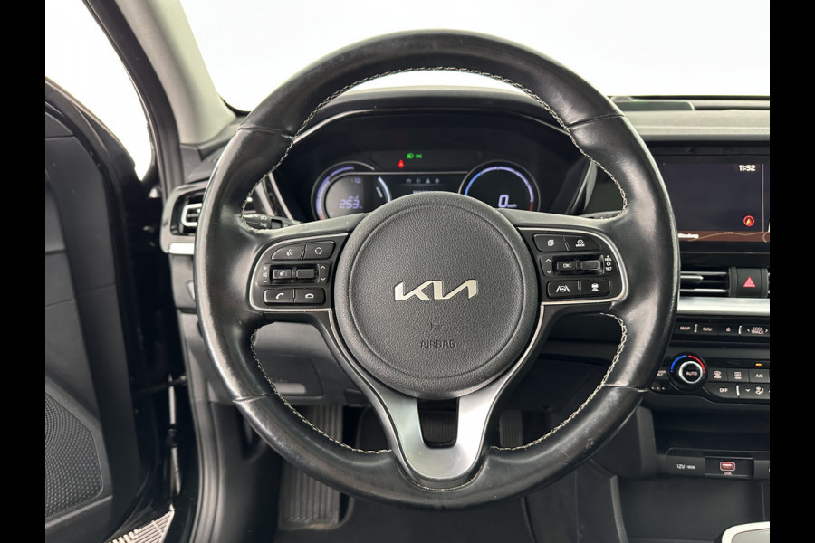 Kia e-Niro DynamicPlusLine 64 kWh { SOH-100% } (INCL-BTW) Aut.*PANO | LEATHER-FABRIC | FULL-LED | NAVI-FULLMAP | DAB+ | ADAPT.CRUISE | CAMERA | HEATED-COMFORTSEATS | KEYLESS | DIGI-COCKPIT | SHIFT-PADDLES | CARPLAY | LANE-ASSIST | 17"ALU*