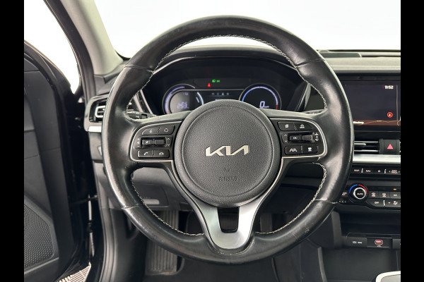 Kia e-Niro DynamicPlusLine 64 kWh { SOH-100% } (INCL-BTW) Aut.*PANO | LEATHER-FABRIC | FULL-LED | NAVI-FULLMAP | DAB+ | ADAPT.CRUISE | CAMERA | HEATED-COMFORTSEATS | KEYLESS | DIGI-COCKPIT | SHIFT-PADDLES | CARPLAY | LANE-ASSIST | 17"ALU*