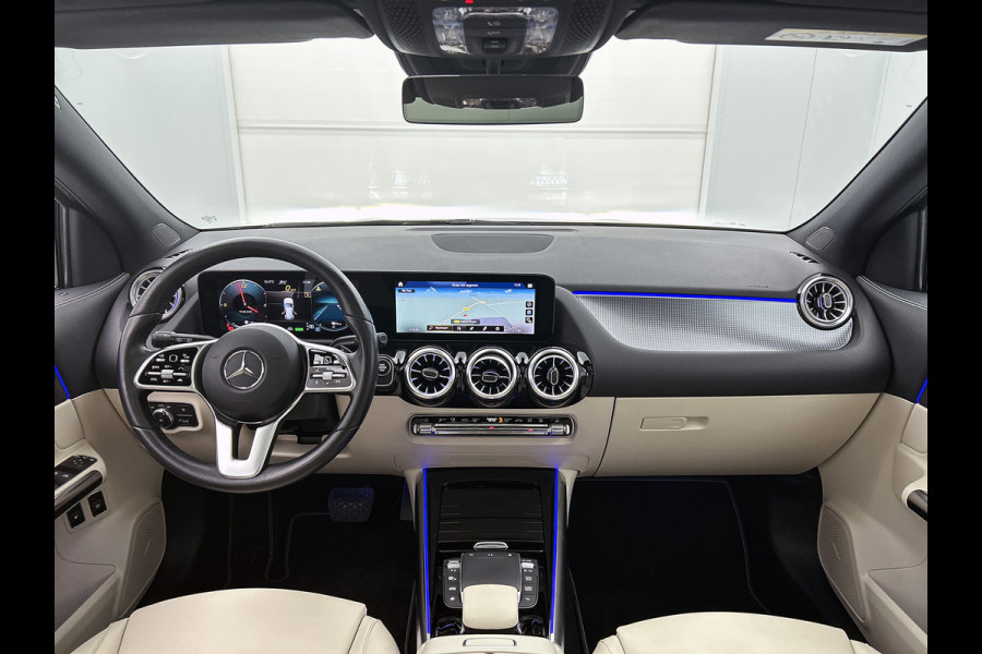 Mercedes-Benz GLA 250 e Business Solution Luxury Limited | Panoramadak | Trekhaak | Navigatie | Alarm | Parking support | Elect bed. voorstoelen met memory | Inclusief 24 maanden MB Certified garantie voor Europa.