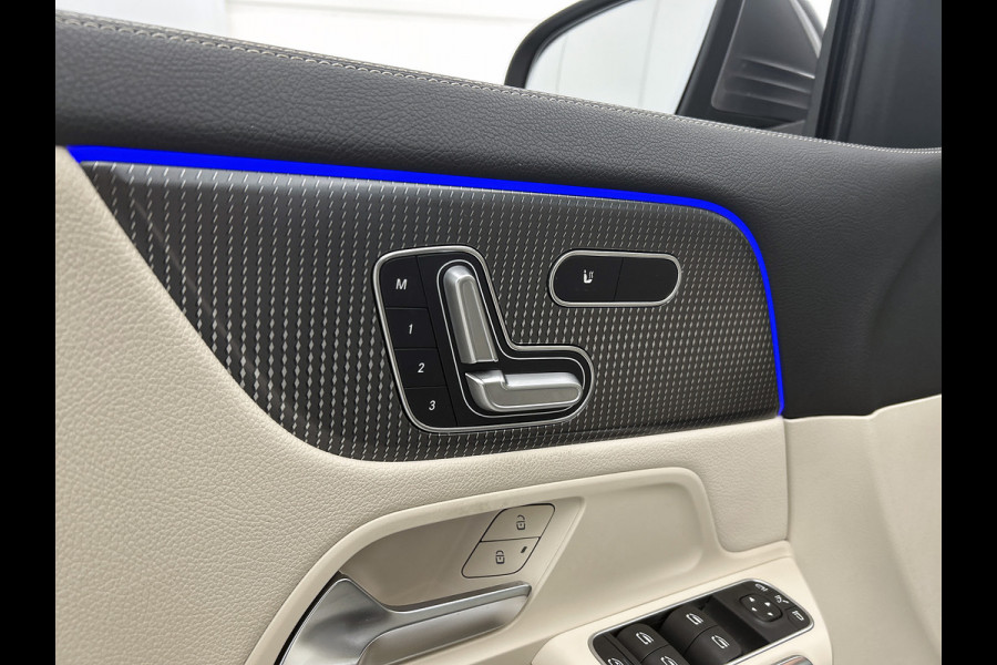 Mercedes-Benz GLA 250 e Business Solution Luxury Limited | Panoramadak | Trekhaak | Navigatie | Alarm | Parking support | Elect bed. voorstoelen met memory | Inclusief 24 maanden MB Certified garantie voor Europa.