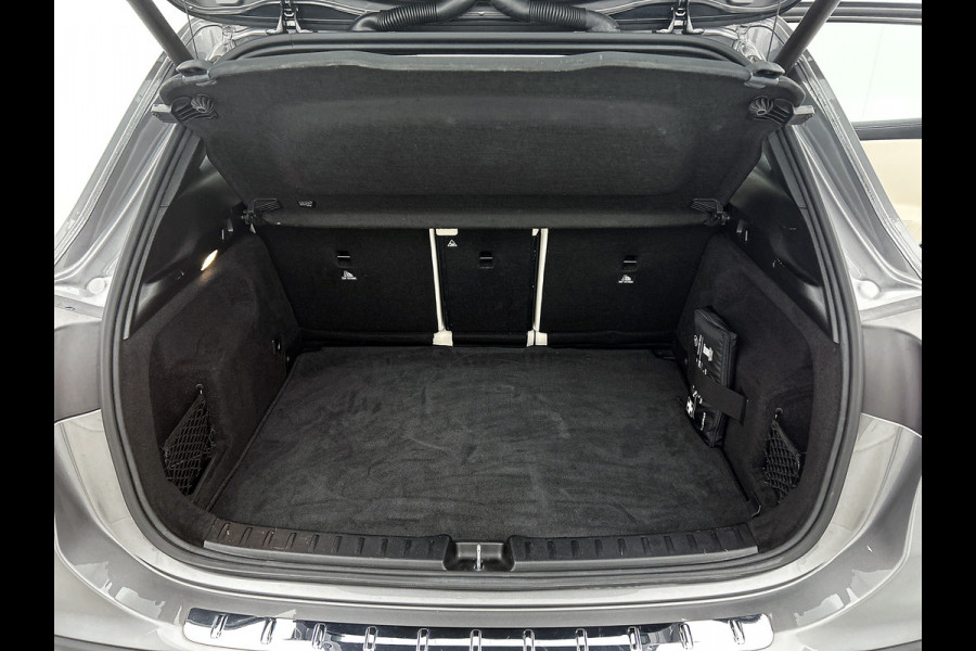 Mercedes-Benz GLA 250 e Business Solution Luxury Limited | Panoramadak | Trekhaak | Navigatie | Alarm | Parking support | Elect bed. voorstoelen met memory | Inclusief 24 maanden MB Certified garantie voor Europa.