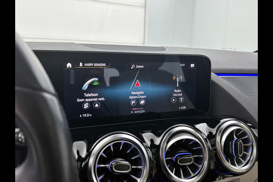 Mercedes-Benz GLA 250 e Business Solution Luxury Limited | Panoramadak | Trekhaak | Navigatie | Alarm | Parking support | Elect bed. voorstoelen met memory | Inclusief 24 maanden MB Certified garantie voor Europa.