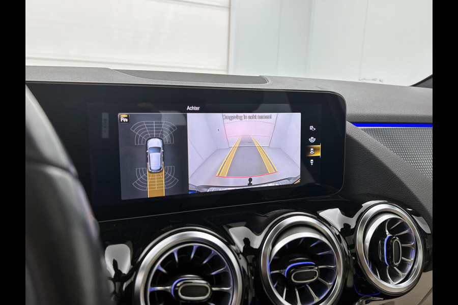 Mercedes-Benz GLA 250 e Business Solution Luxury Limited | Panoramadak | Trekhaak | Navigatie | Alarm | Parking support | Elect bed. voorstoelen met memory | Inclusief 24 maanden MB Certified garantie voor Europa.