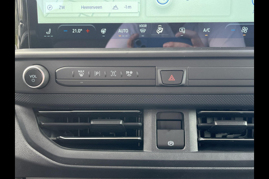 Ford Transit Custom 320 2.5 PHEV L2H1 Limited DC | 233pk | Dubbele Cabine | Dubbele zijschuifdeur | 12-weg verstel- en verwarmbare AGR Stoelen | Inklapbare trekhaak | 17 inch lichtmetalen velgen | Driver Assistance Pack Premium  | Verwarmbaar stuurwiel | Bekleding zijwand en achterdeuren (volledig) | PRIJS EX. BTW INCL. BPM