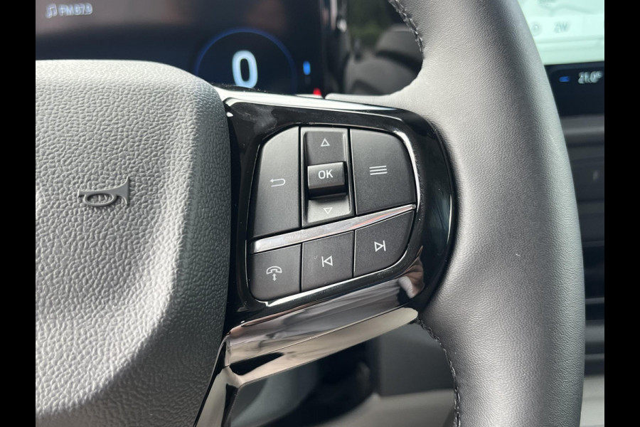 Ford Transit Custom 320 2.5 PHEV L2H1 Limited DC | 233pk | Dubbele Cabine | Dubbele zijschuifdeur | 12-weg verstel- en verwarmbare AGR Stoelen | Inklapbare trekhaak | 17 inch lichtmetalen velgen | Driver Assistance Pack Premium  | Verwarmbaar stuurwiel | Bekleding zijwand en achterdeuren (volledig) | PRIJS EX. BTW INCL. BPM